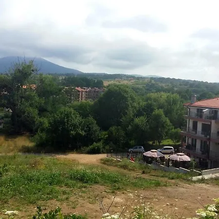 מלון דירות La 4*